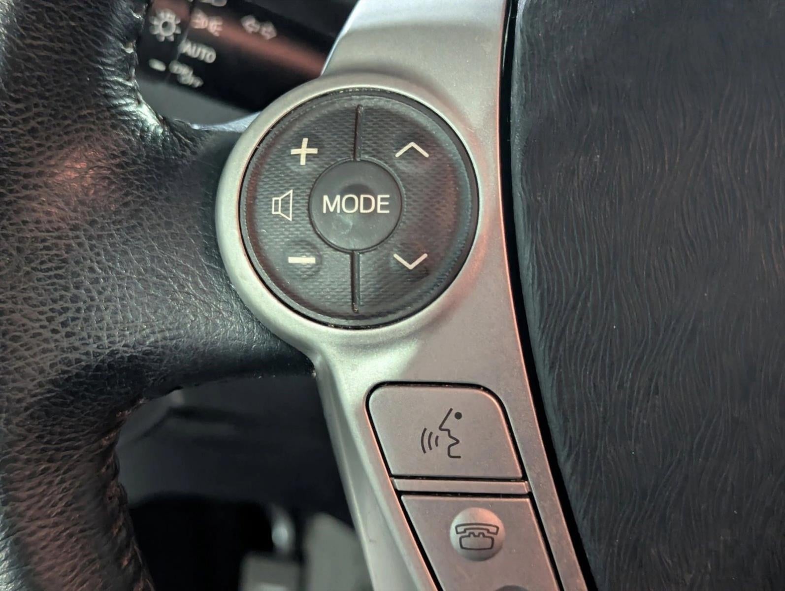 2012 Toyota Prius 5dr HB Four (Natl)