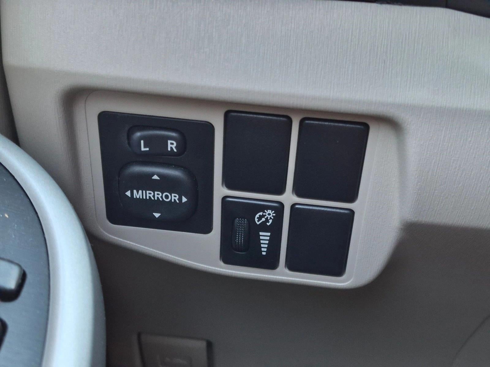 2010 Toyota Prius 5dr HB III (Natl)