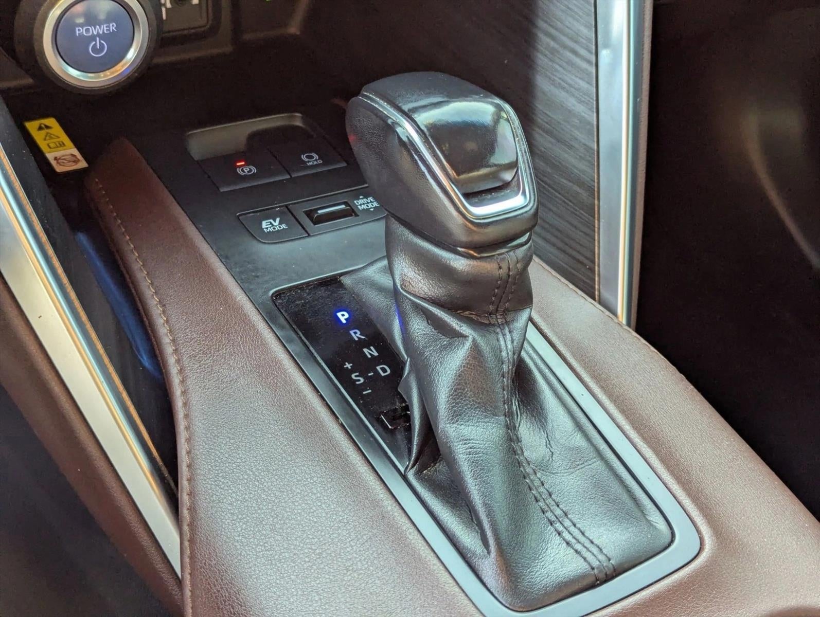 2022 Toyota Venza XLE AWD (SE)