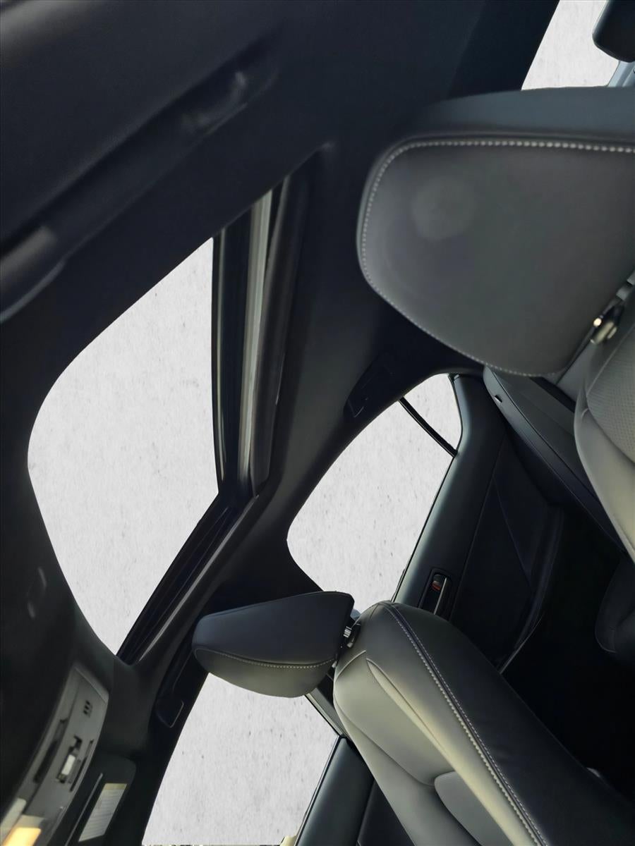 2025 Lexus IS 300 RWD
