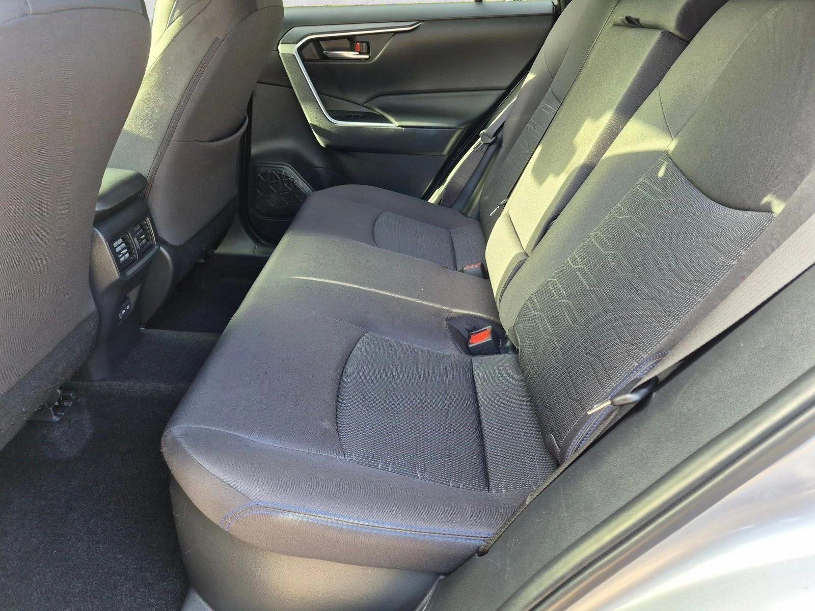 2022 Toyota RAV4 Hybrid SE AWD (Natl)