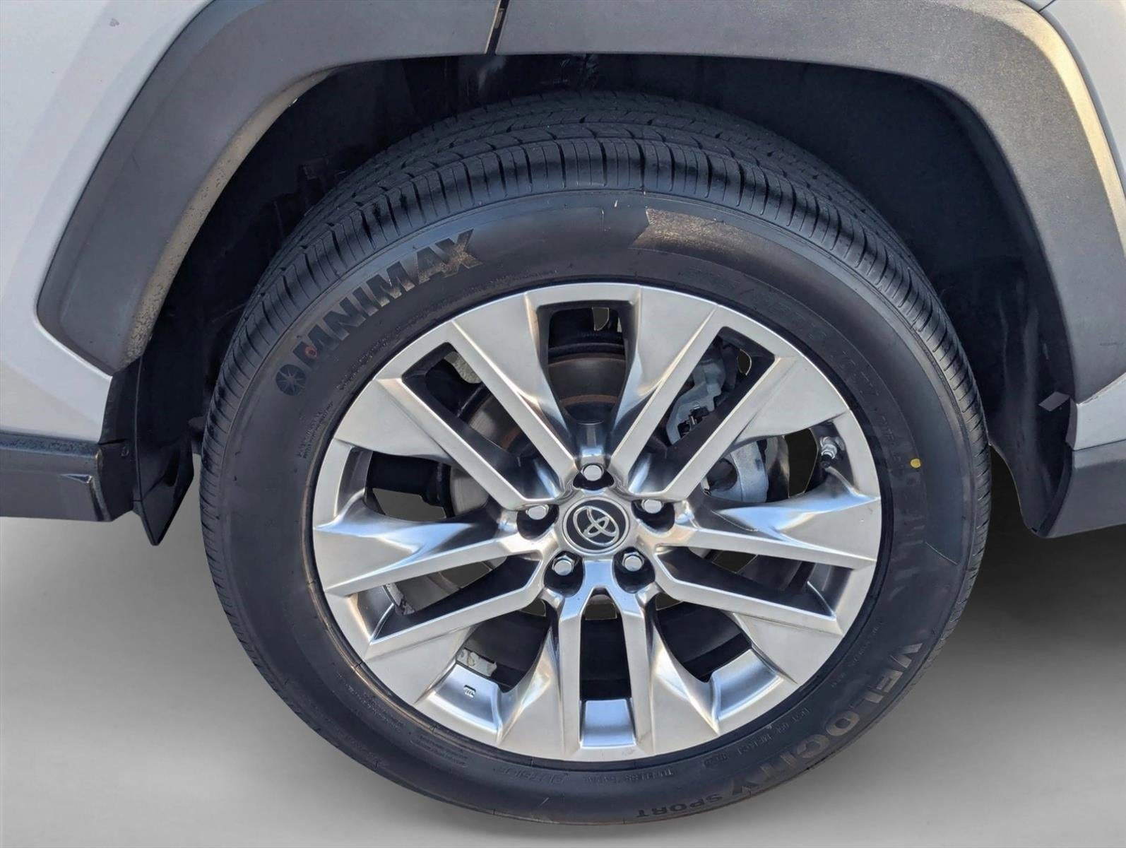 2019 Toyota RAV4 XLE Premium FWD (Natl)