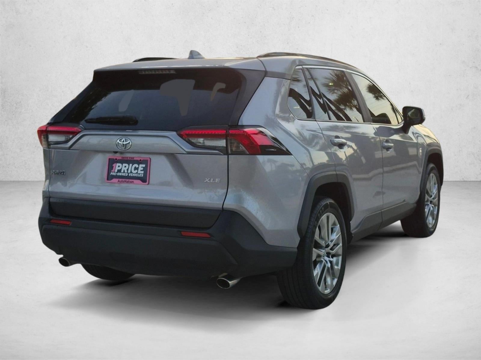 2019 Toyota RAV4 XLE Premium FWD (Natl)