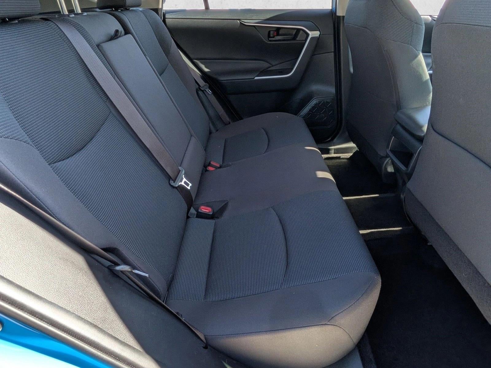 2019 Toyota RAV4 LE FWD (GS)