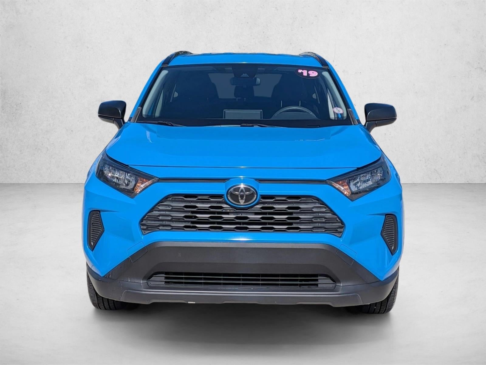 2019 Toyota RAV4 LE FWD (GS)