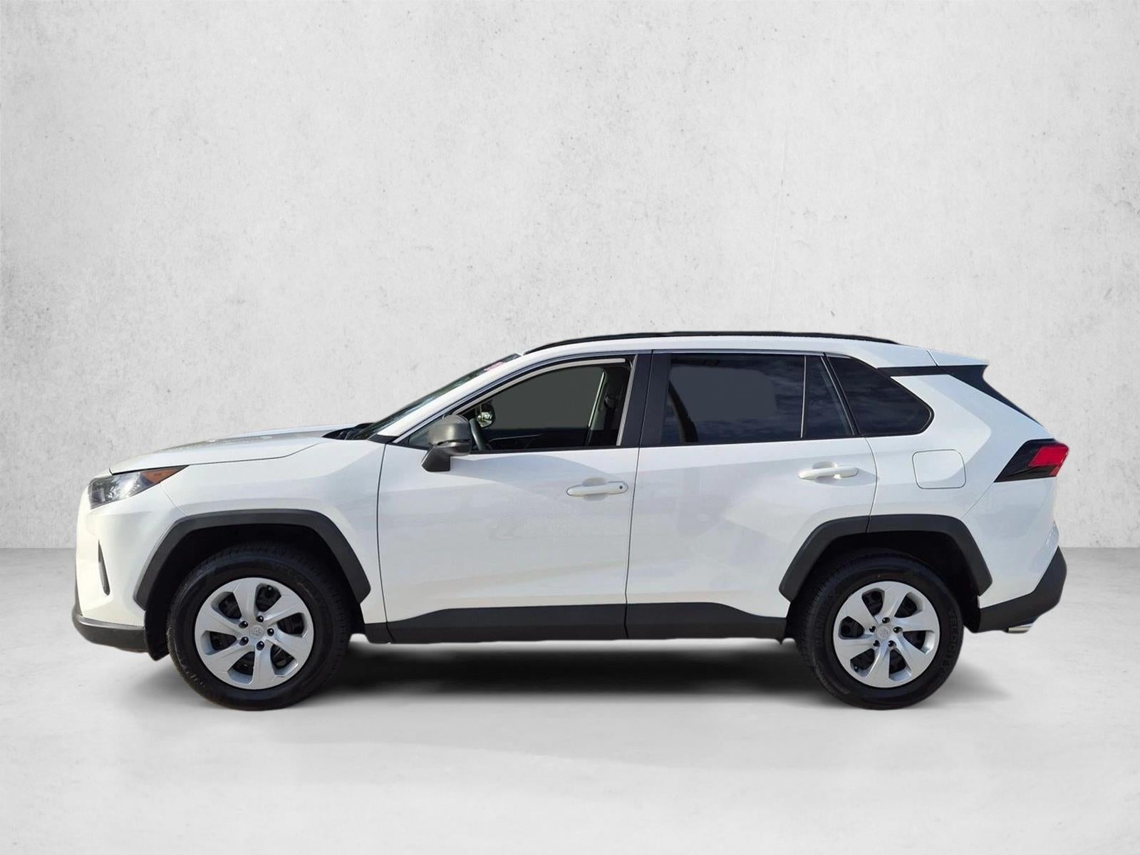 2020 Toyota RAV4 LE FWD (GS)