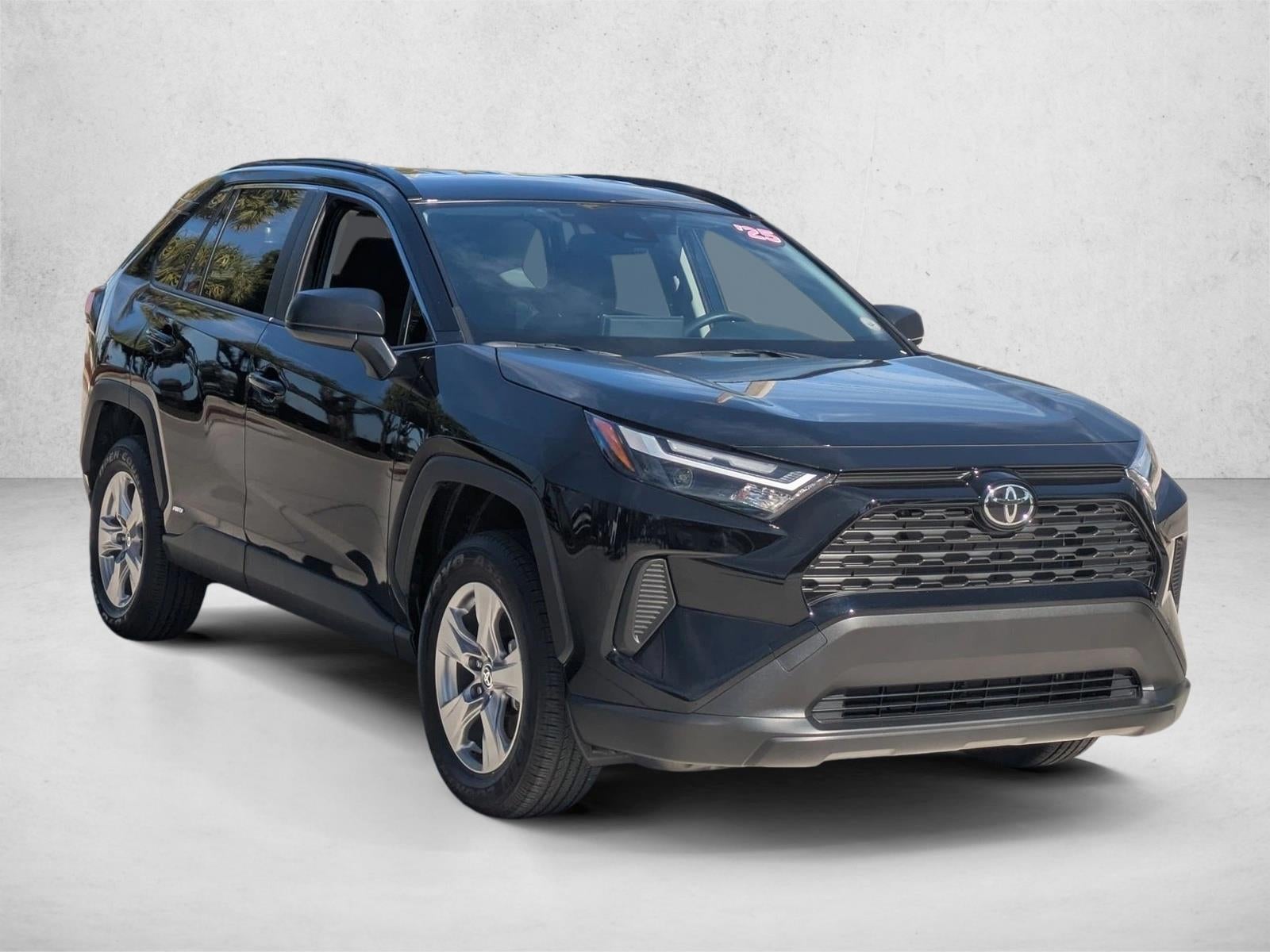 2025 Toyota RAV4 Hybrid LE AWD (Natl)