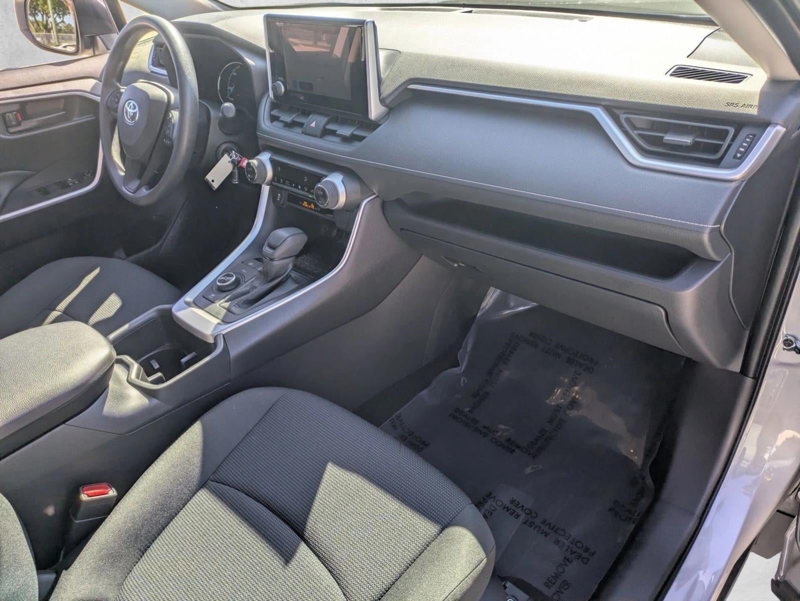 2025 Toyota RAV4 Hybrid LE AWD (Natl)