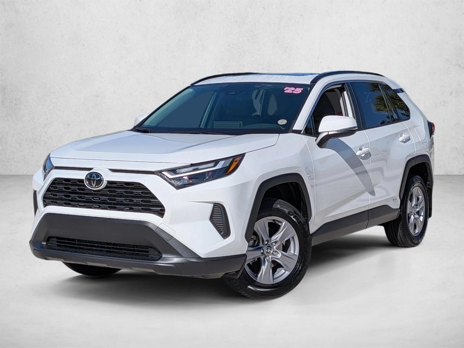 2025 Toyota RAV4 Hybrid XLE AWD (Natl)