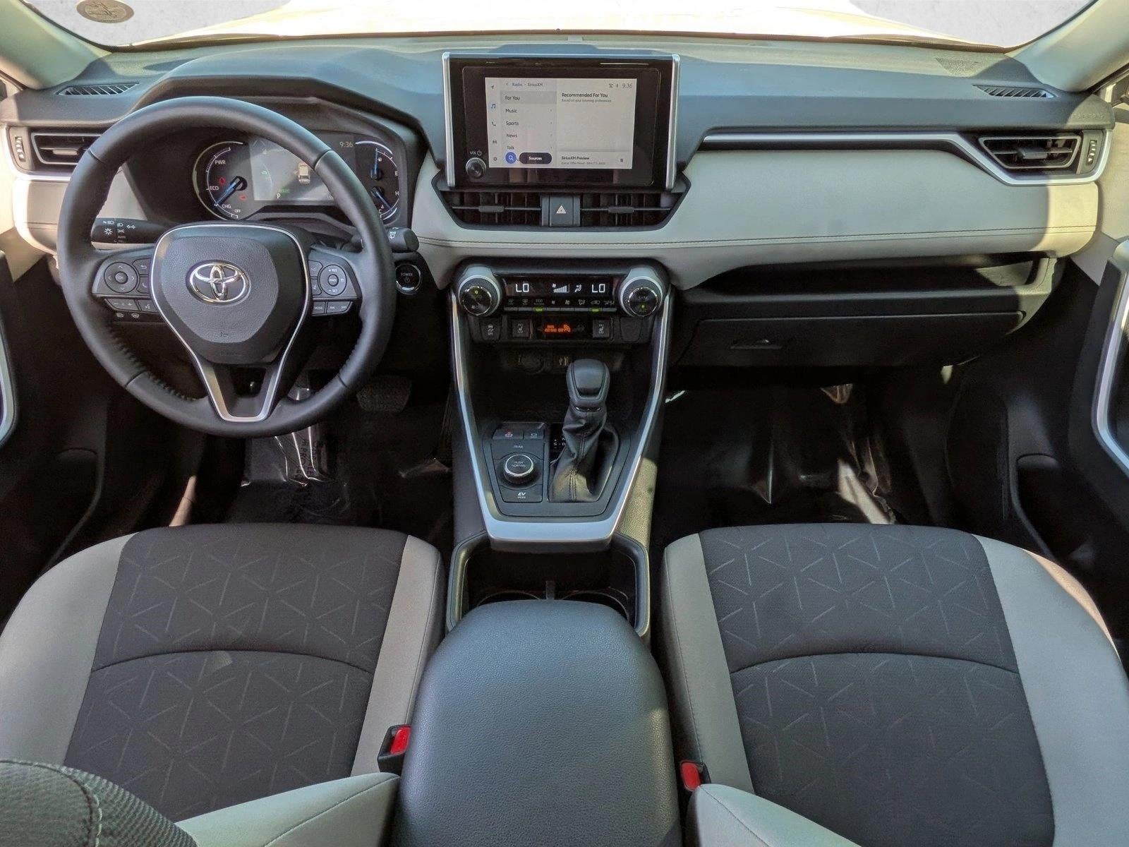 2025 Toyota RAV4 Hybrid XLE AWD (Natl)