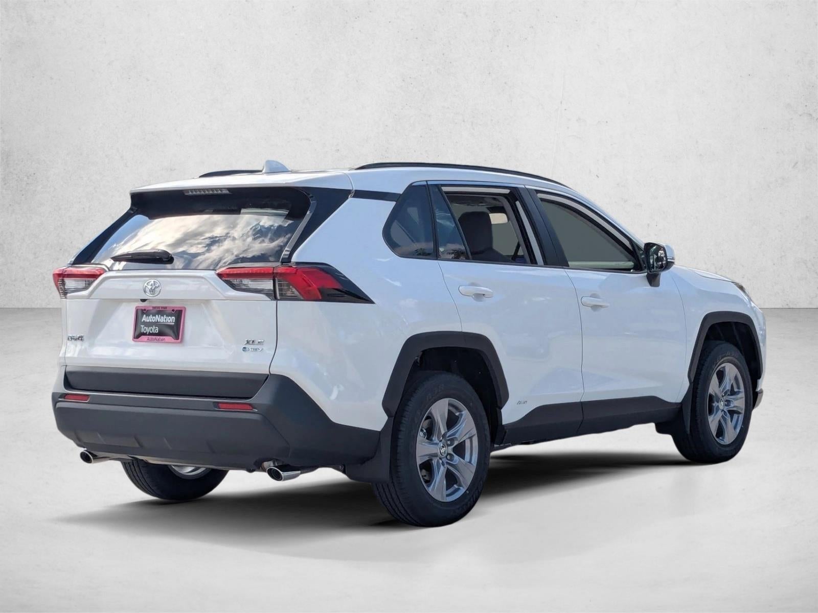 2025 Toyota RAV4 Hybrid XLE AWD (Natl)