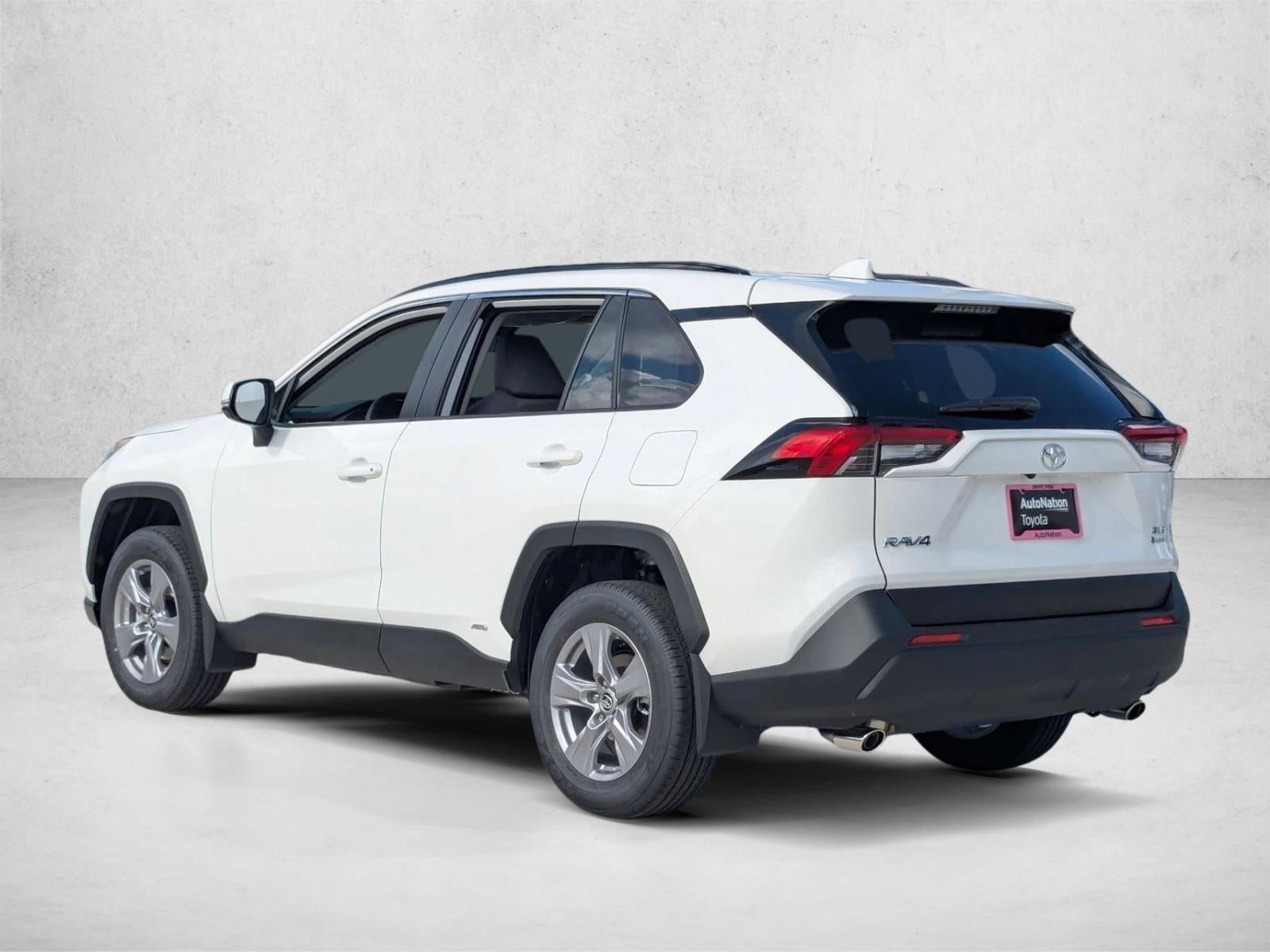 2025 Toyota RAV4 Hybrid XLE AWD (Natl)