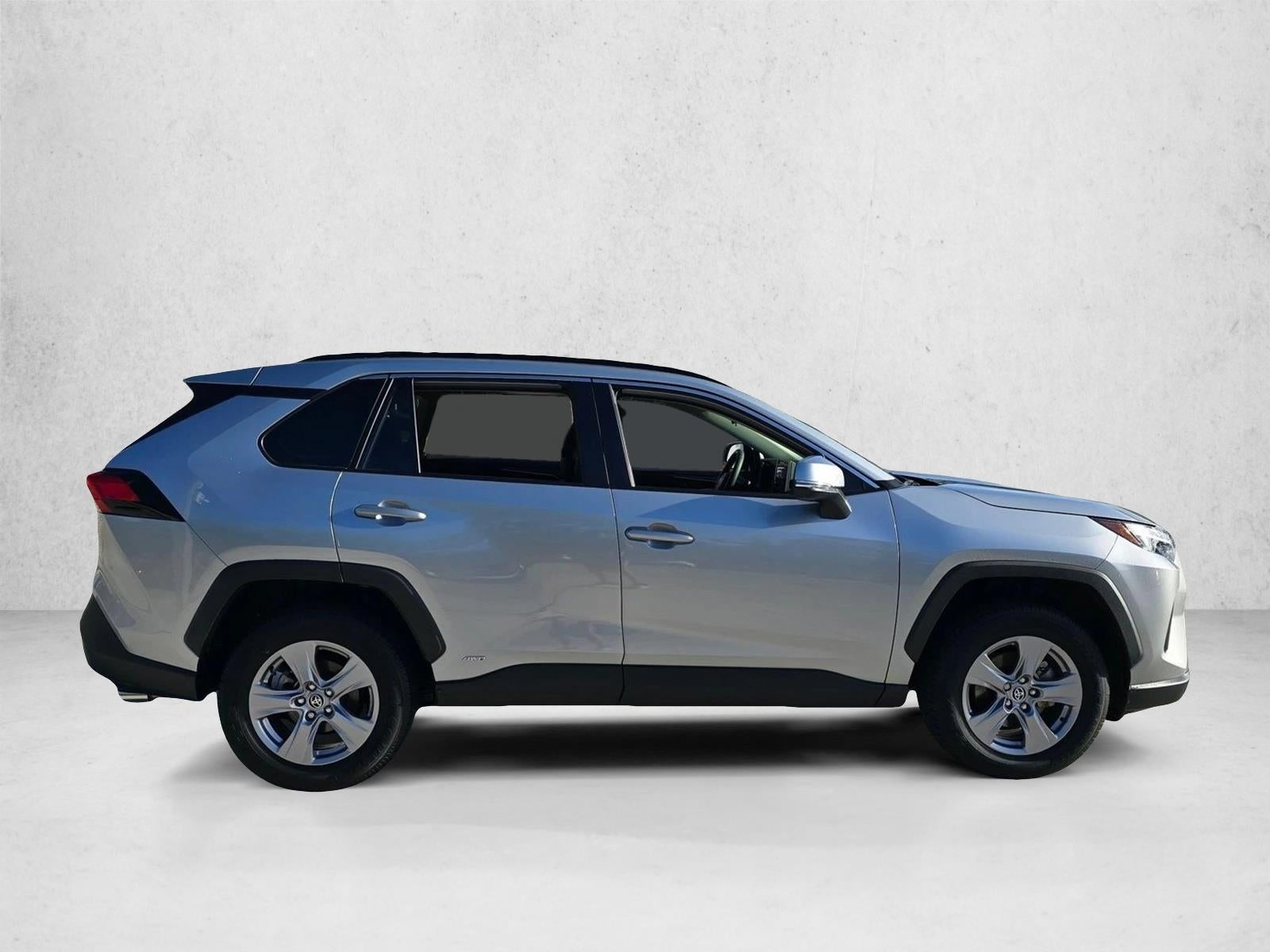 2025 Toyota RAV4 Hybrid XLE AWD (Natl)