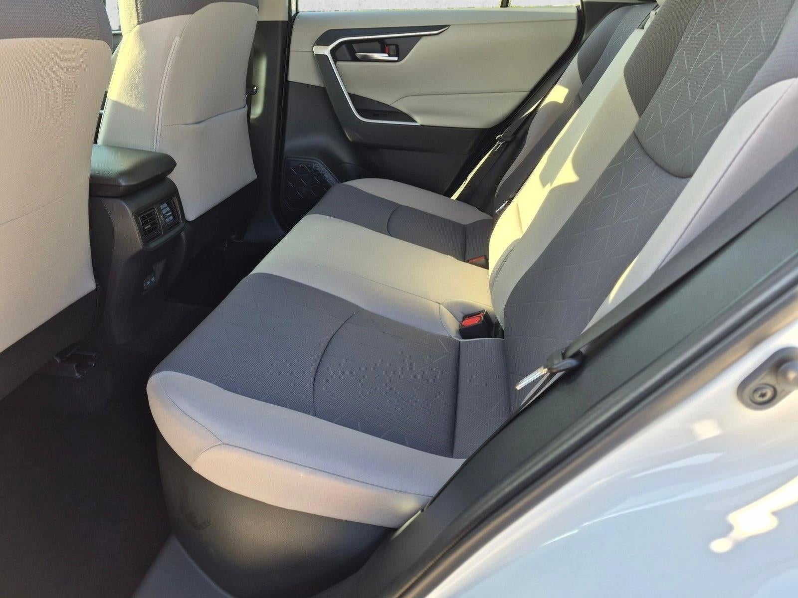 2024 Toyota RAV4 Hybrid XLE AWD (Natl)