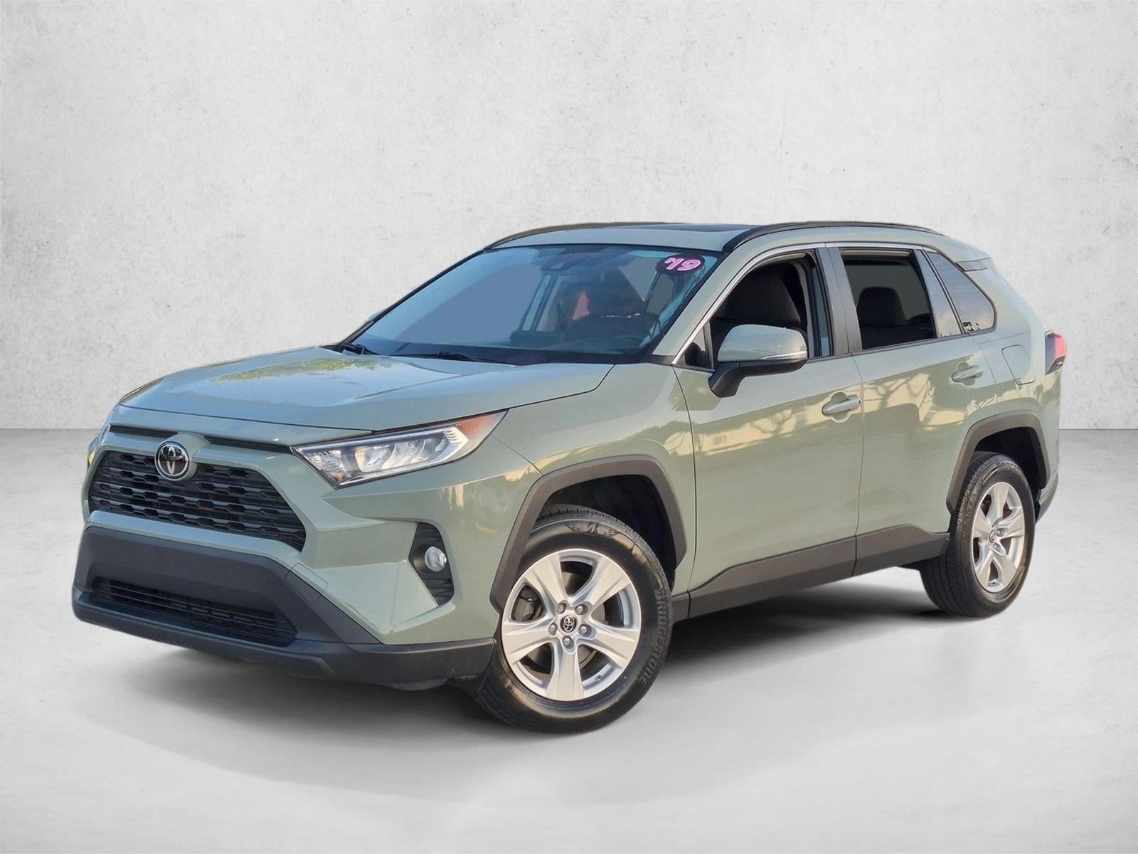 2019 Toyota RAV4 XLE FWD (GS)