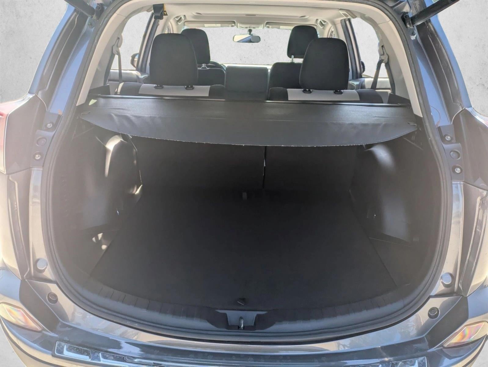 2016 Toyota RAV4 FWD 4dr XLE (GS)