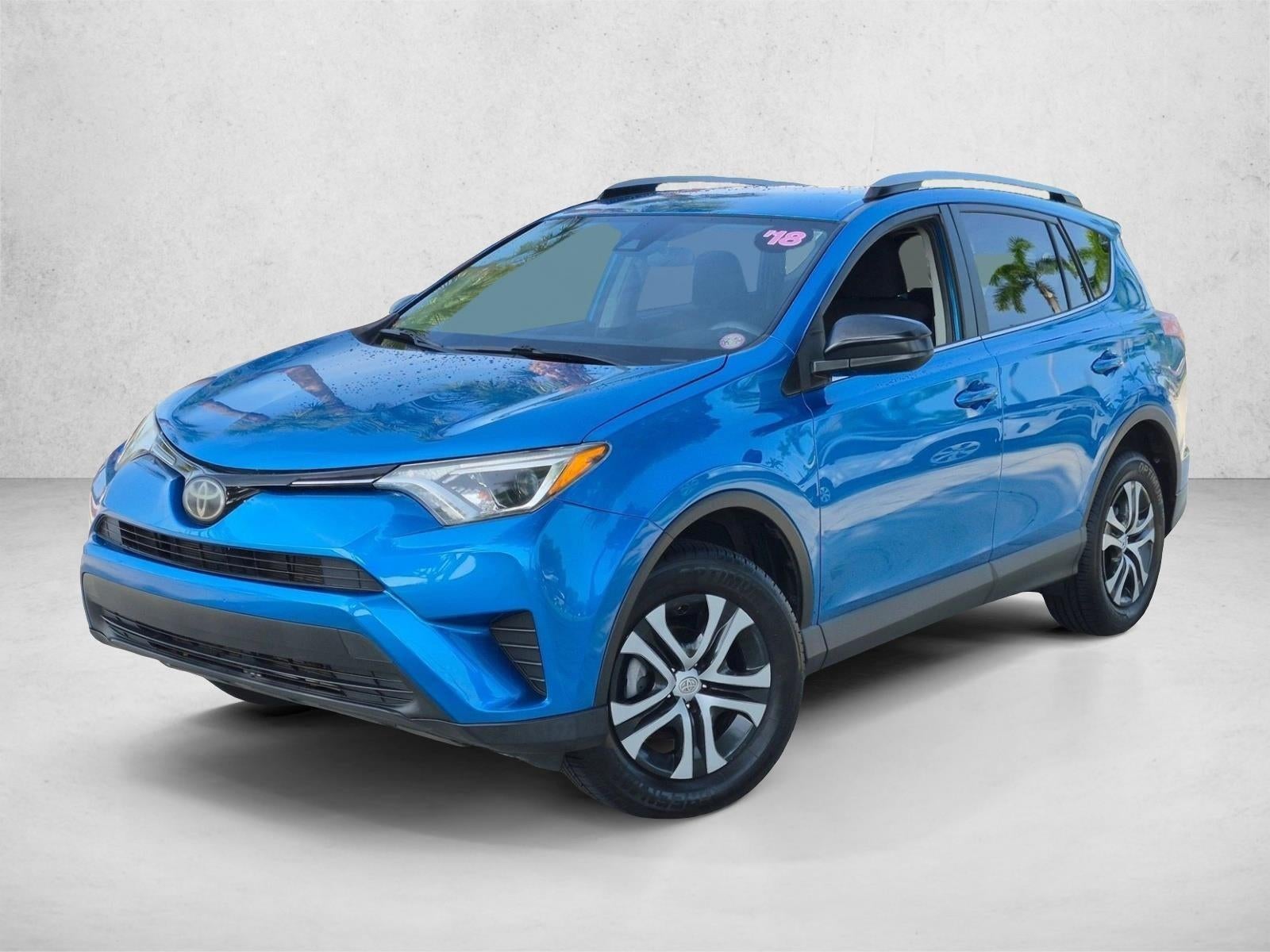 2018 Toyota RAV4 LE FWD (GS)