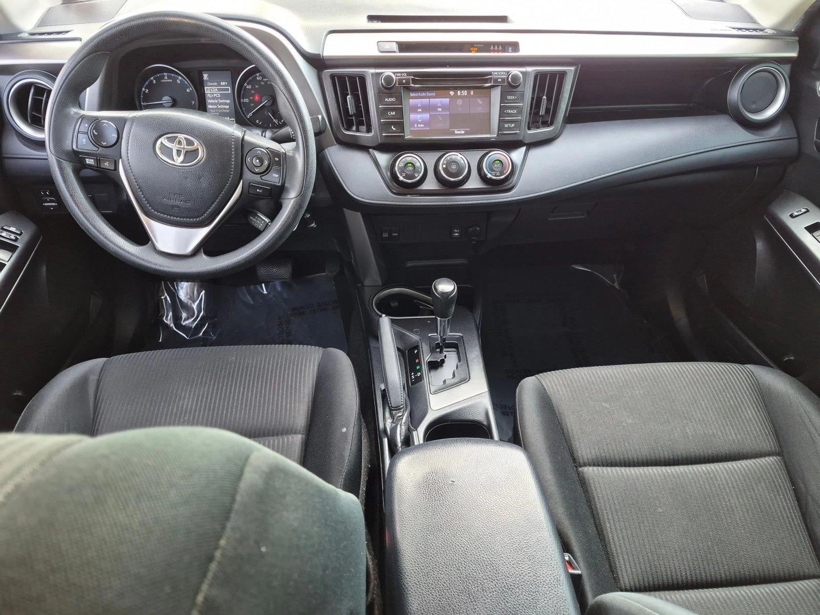 2018 Toyota RAV4 LE FWD (GS)