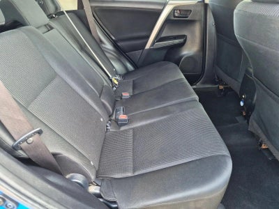 2018 Toyota RAV4 LE FWD (GS)