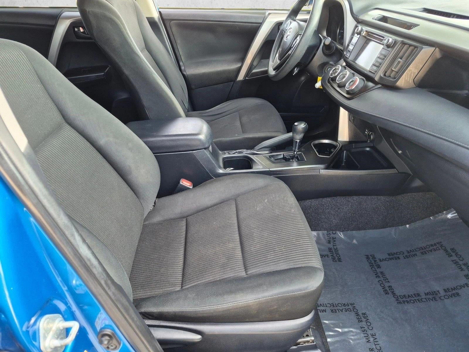2018 Toyota RAV4 LE FWD (GS)