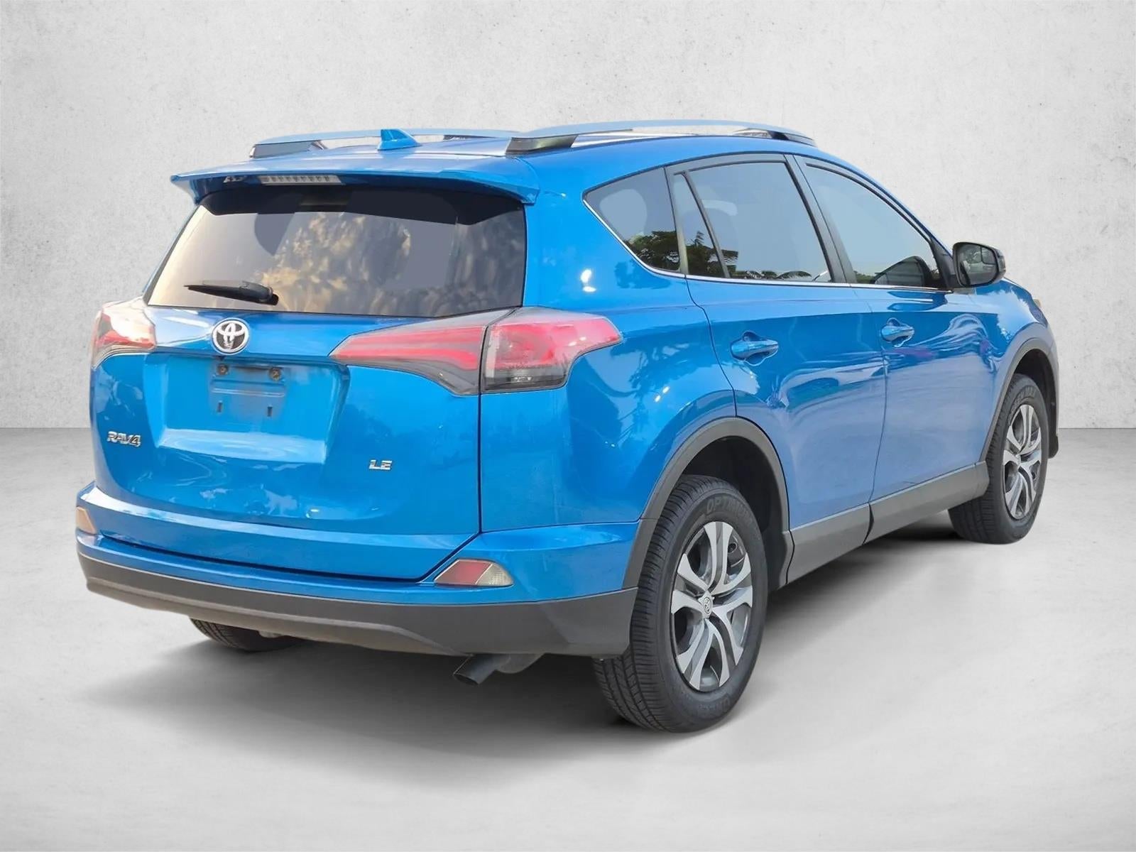 2018 Toyota RAV4 LE FWD (GS)