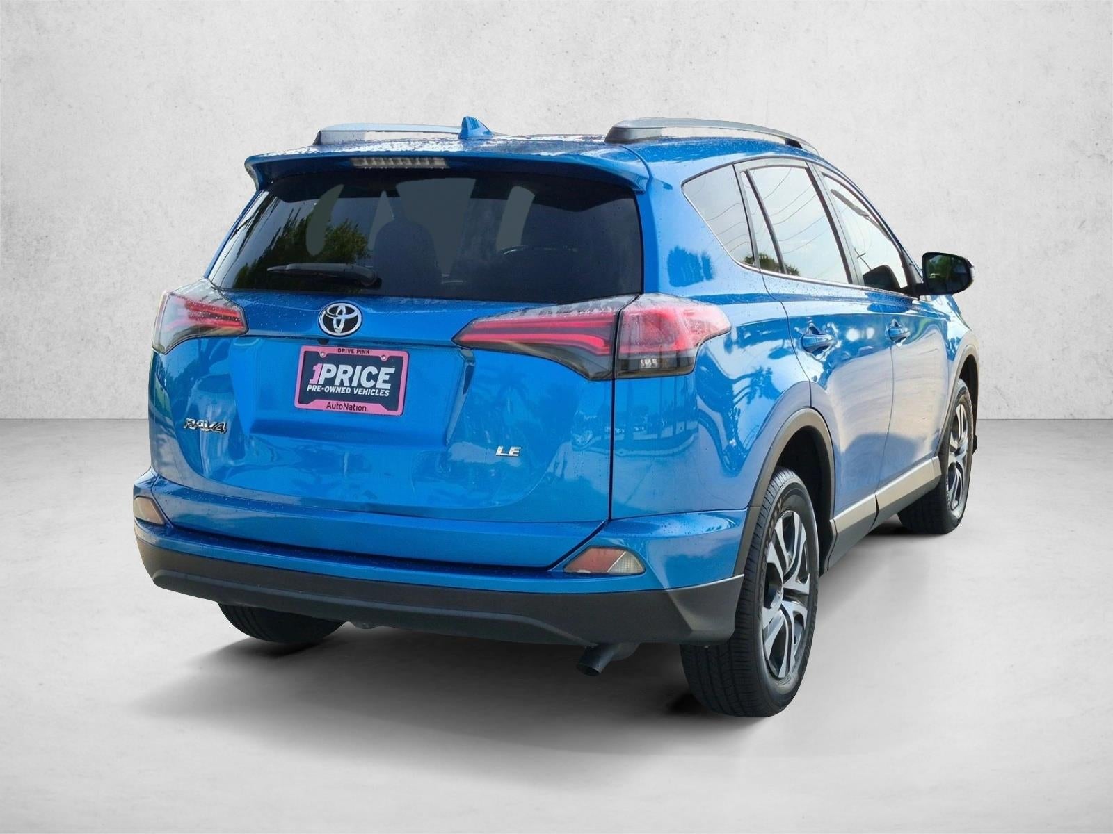 2018 Toyota RAV4 LE FWD (GS)
