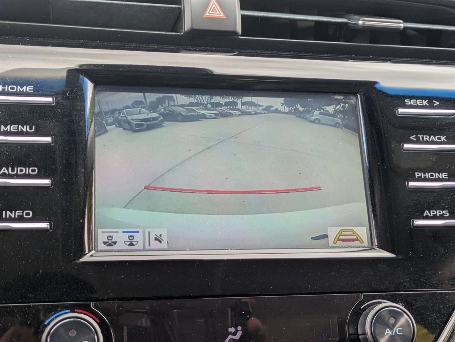 2018 Toyota Camry SE Auto (SE)