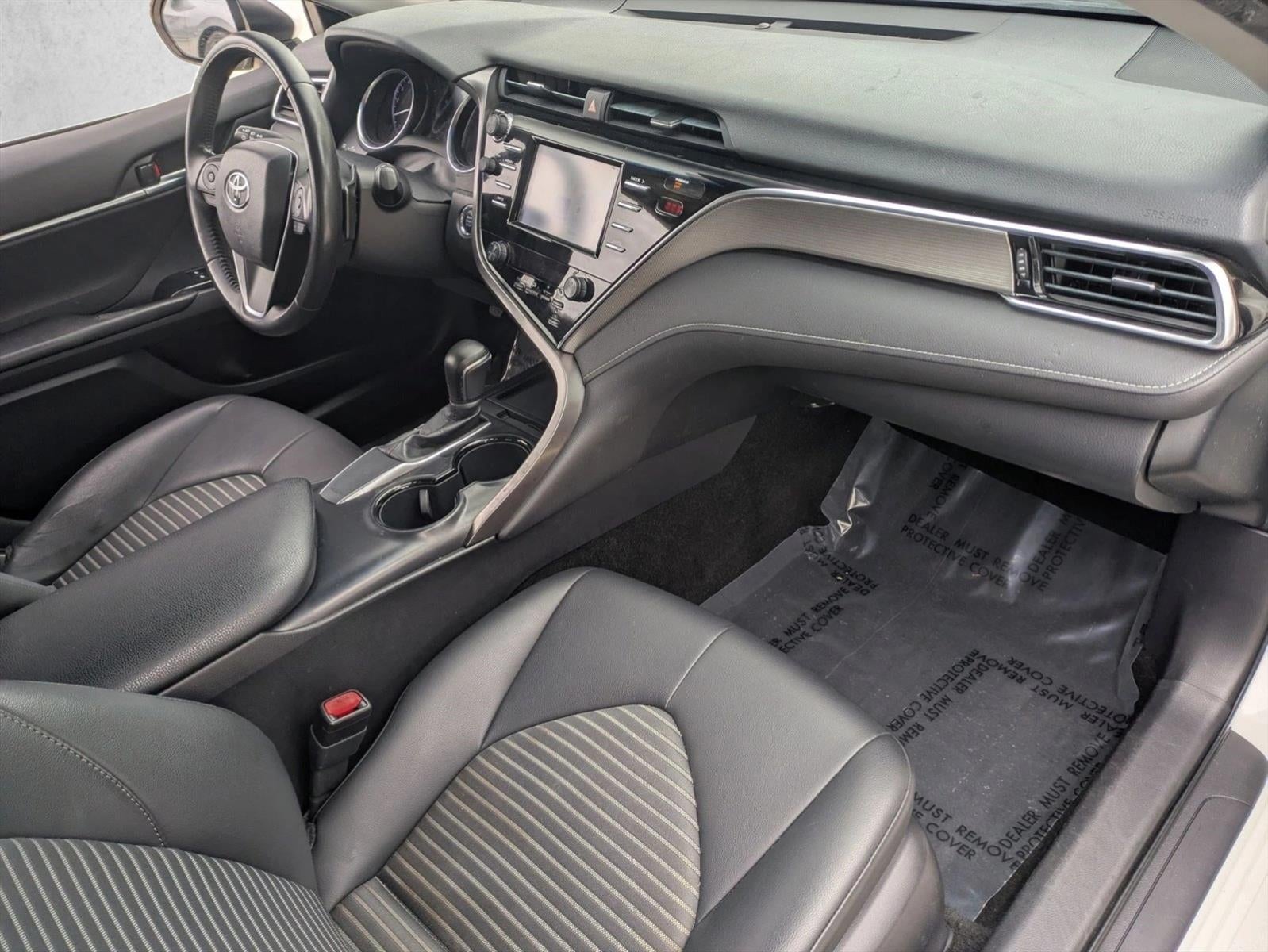 2018 Toyota Camry SE Auto (SE)