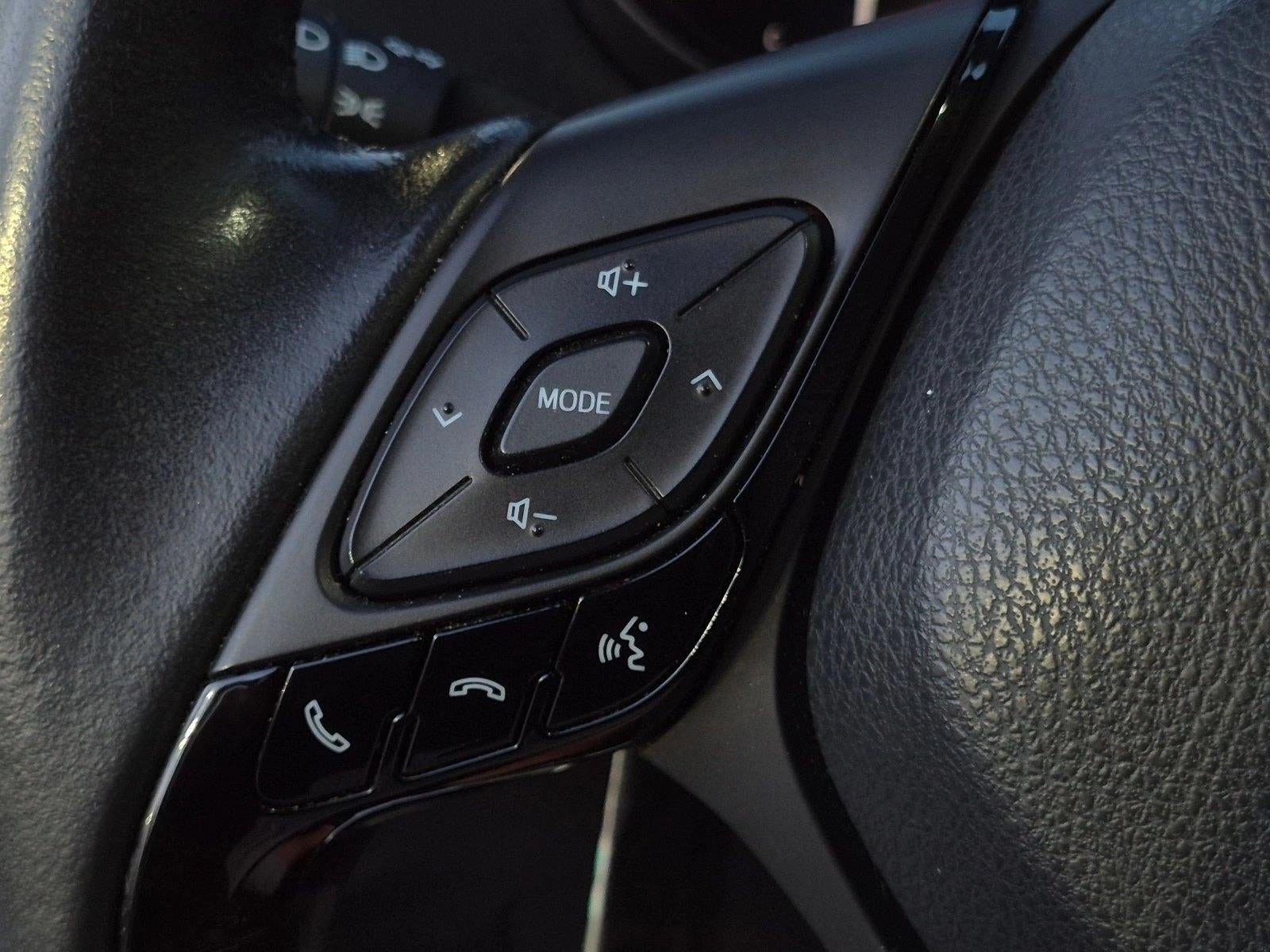 2021 Toyota C-HR XLE FWD (Natl)