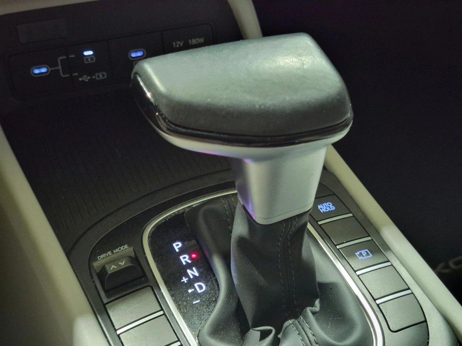 2024 Hyundai KONA SEL FWD