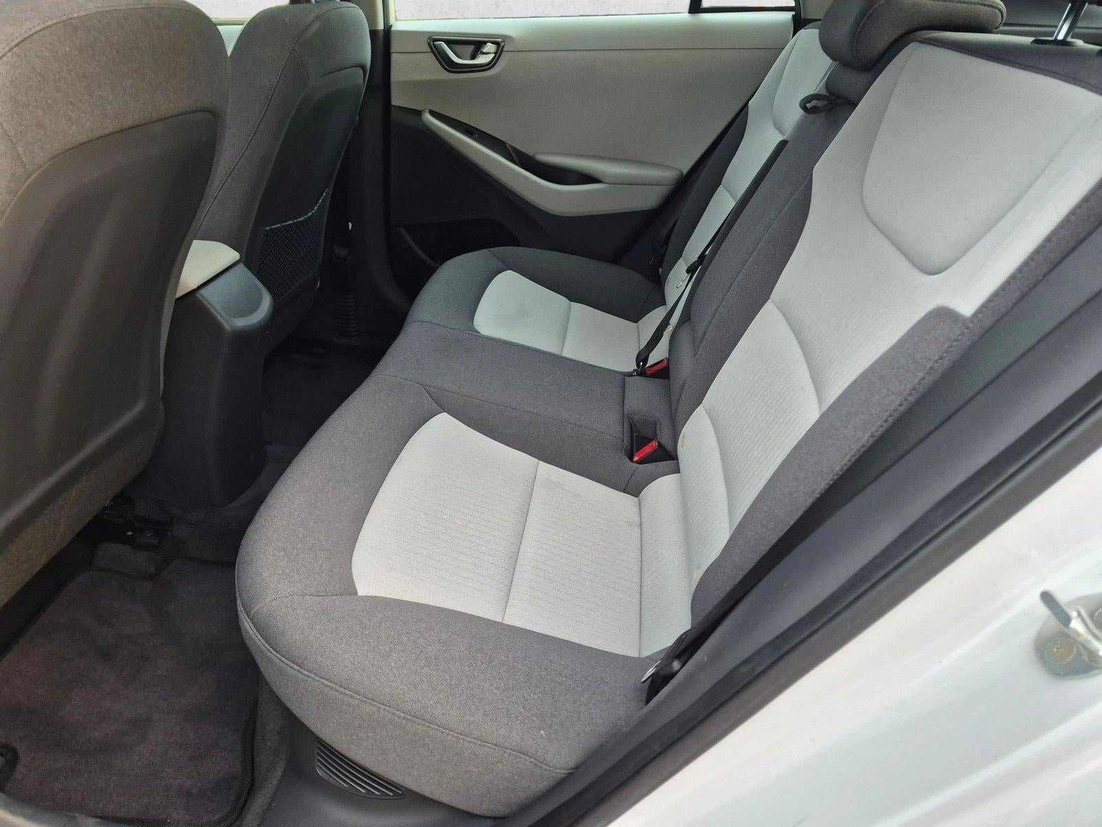 2020 Hyundai IONIQ Hybrid SEL Hatchback