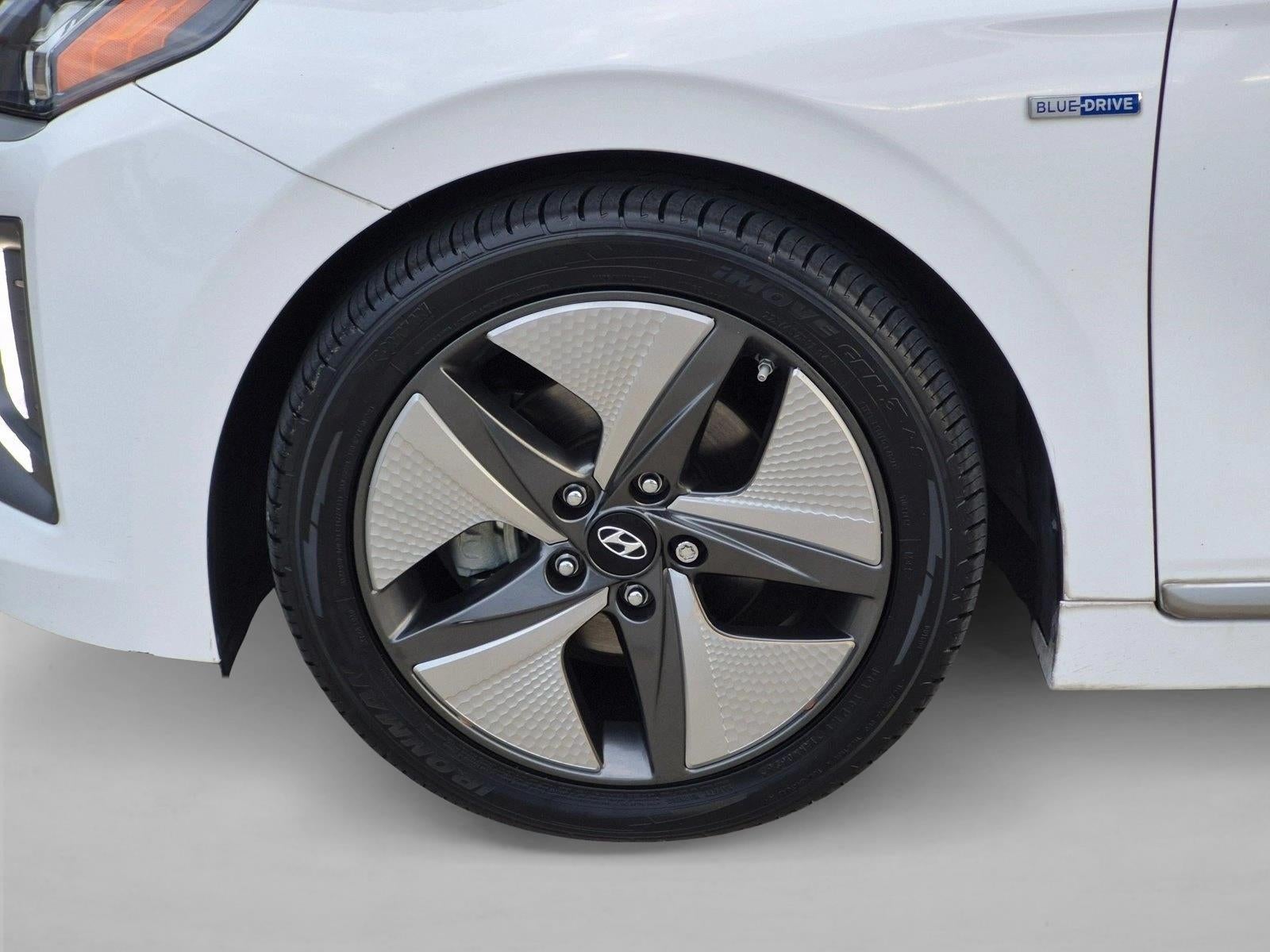 2020 Hyundai IONIQ Hybrid SEL Hatchback