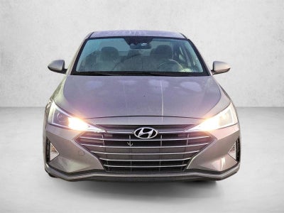 2020 Hyundai ELANTRA SE IVT