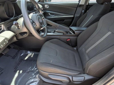 2022 Hyundai ELANTRA SE IVT