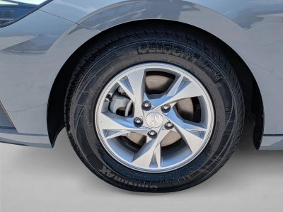 2022 Hyundai ELANTRA SE IVT