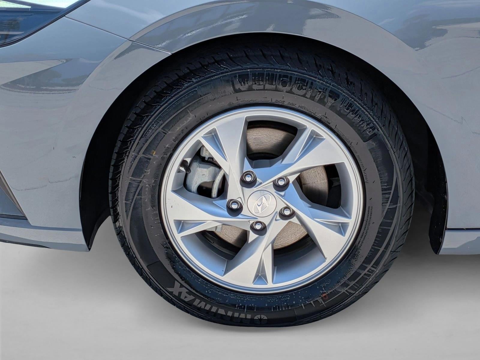 2022 Hyundai ELANTRA SE IVT