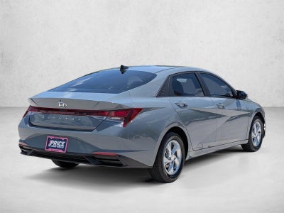 2022 Hyundai ELANTRA SE IVT