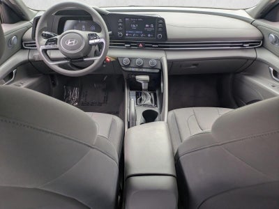 2024 Hyundai ELANTRA SE IVT