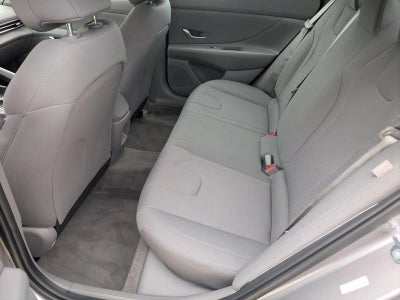 2024 Hyundai ELANTRA SE IVT