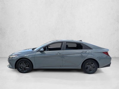 2023 Hyundai ELANTRA SEL IVT