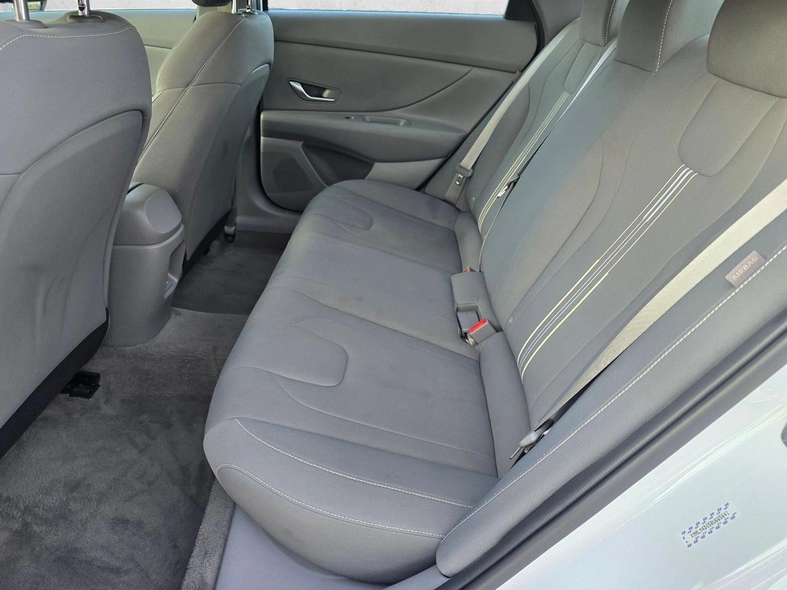 2024 Hyundai ELANTRA SEL IVT