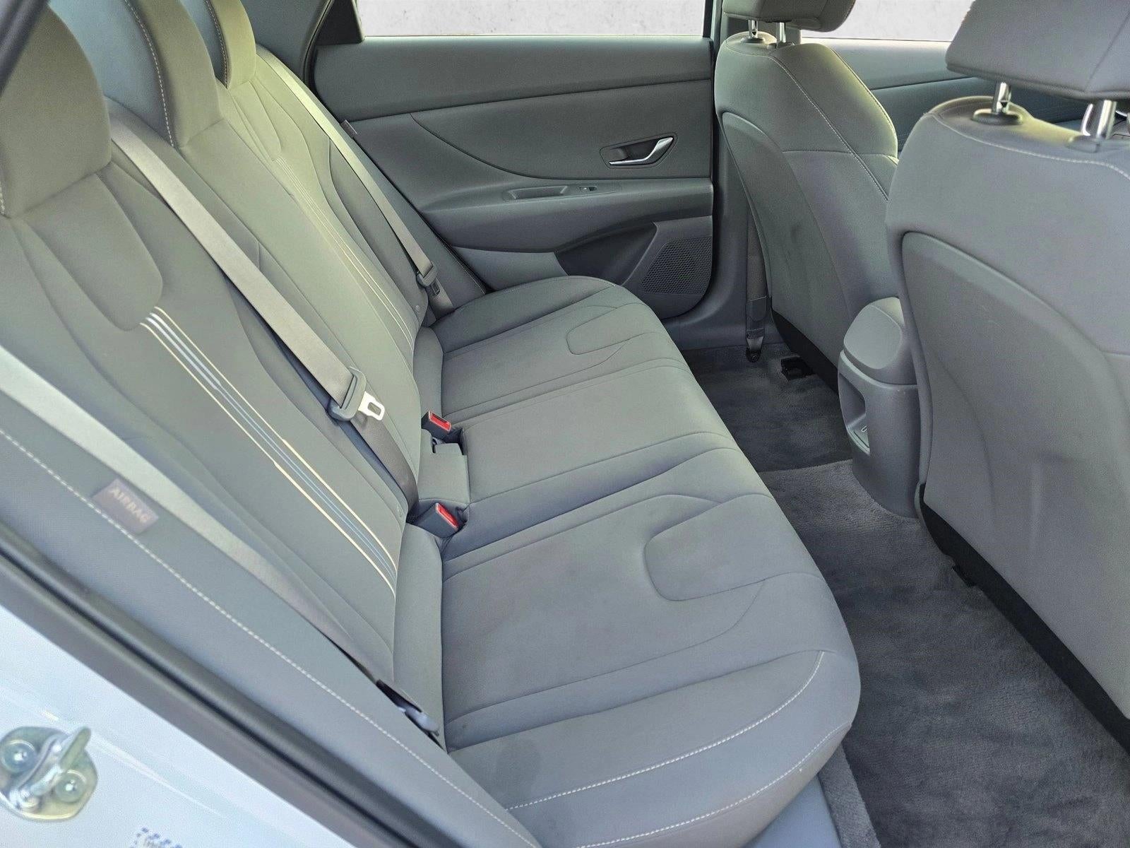 2024 Hyundai ELANTRA SEL IVT