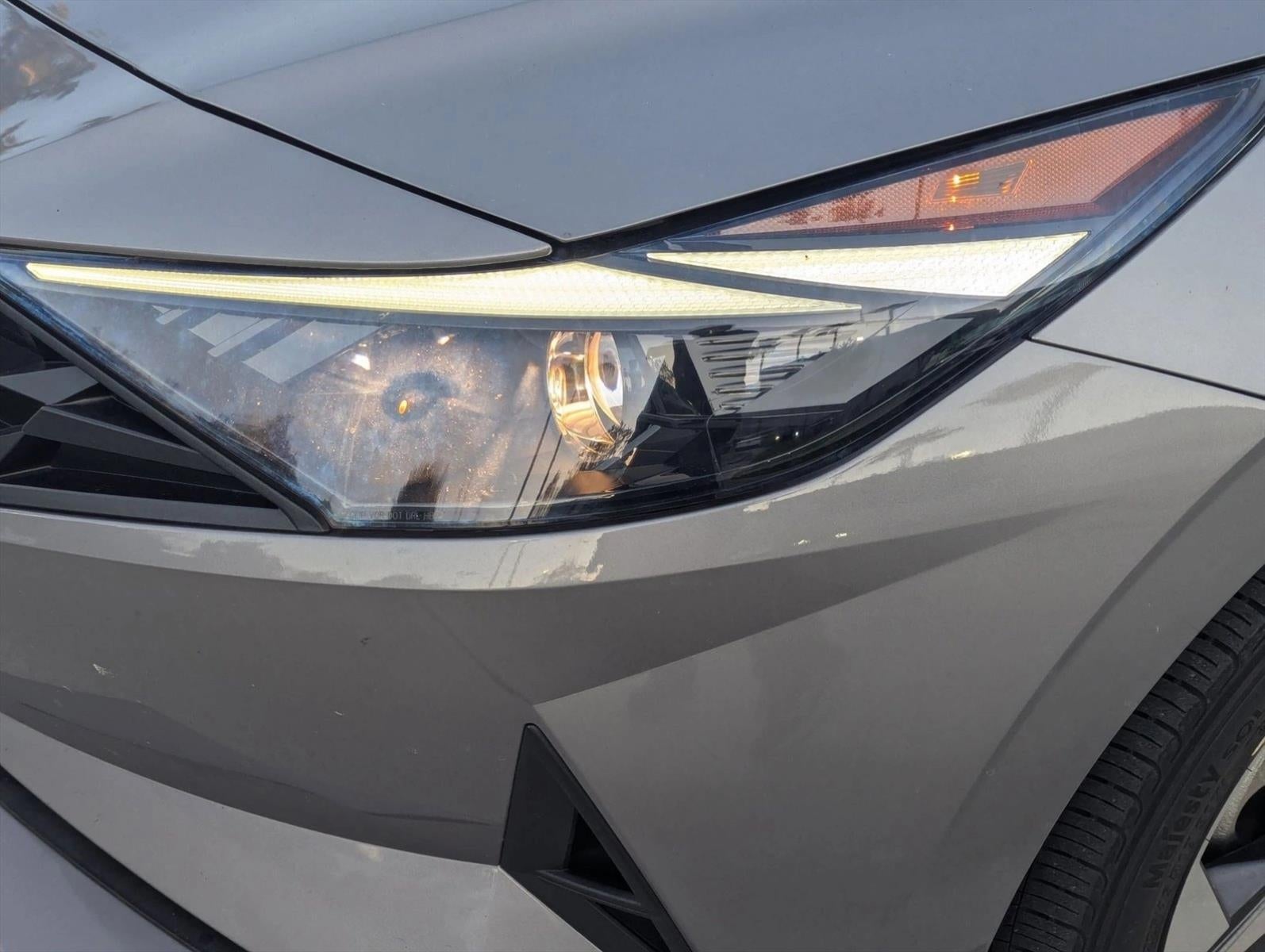 2023 Hyundai ELANTRA SEL IVT