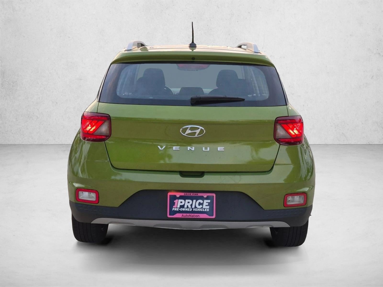 2024 Hyundai VENUE SEL IVT