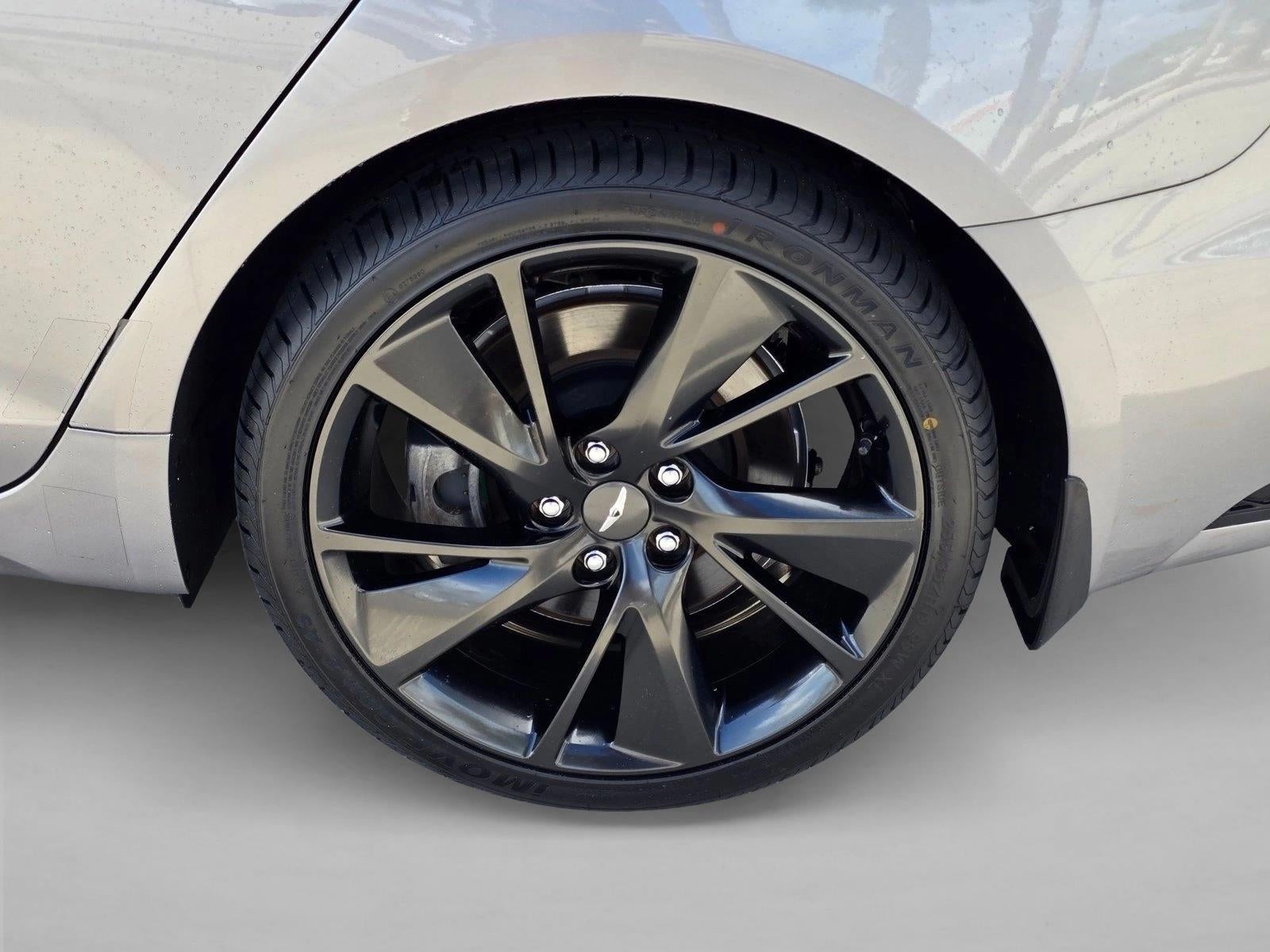 2023 Genesis G70 3.3T RWD