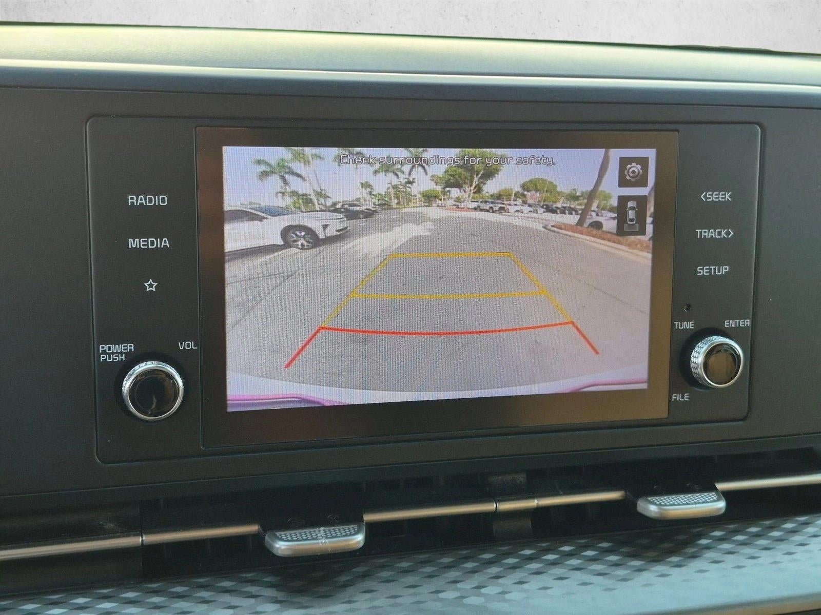 2022 Kia Carnival LXS FWD