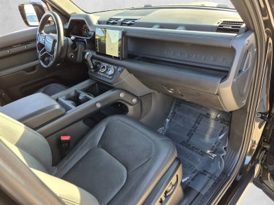 2025 Land Rover Defender 110 P400 S
