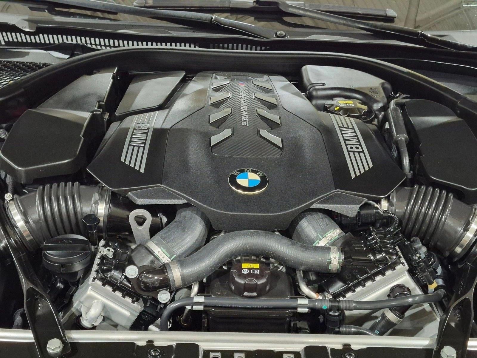 2022 BMW M850i xDrive Coupe