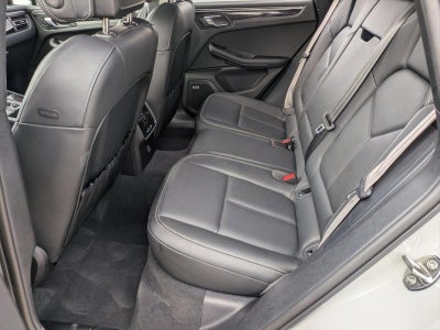 2022 Porsche Macan AWD