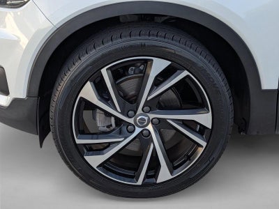 2021 Volvo XC40 T5 AWD R-Design